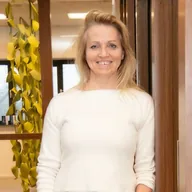Portrait of Debby Elfrink, operations director at Speck Pompen